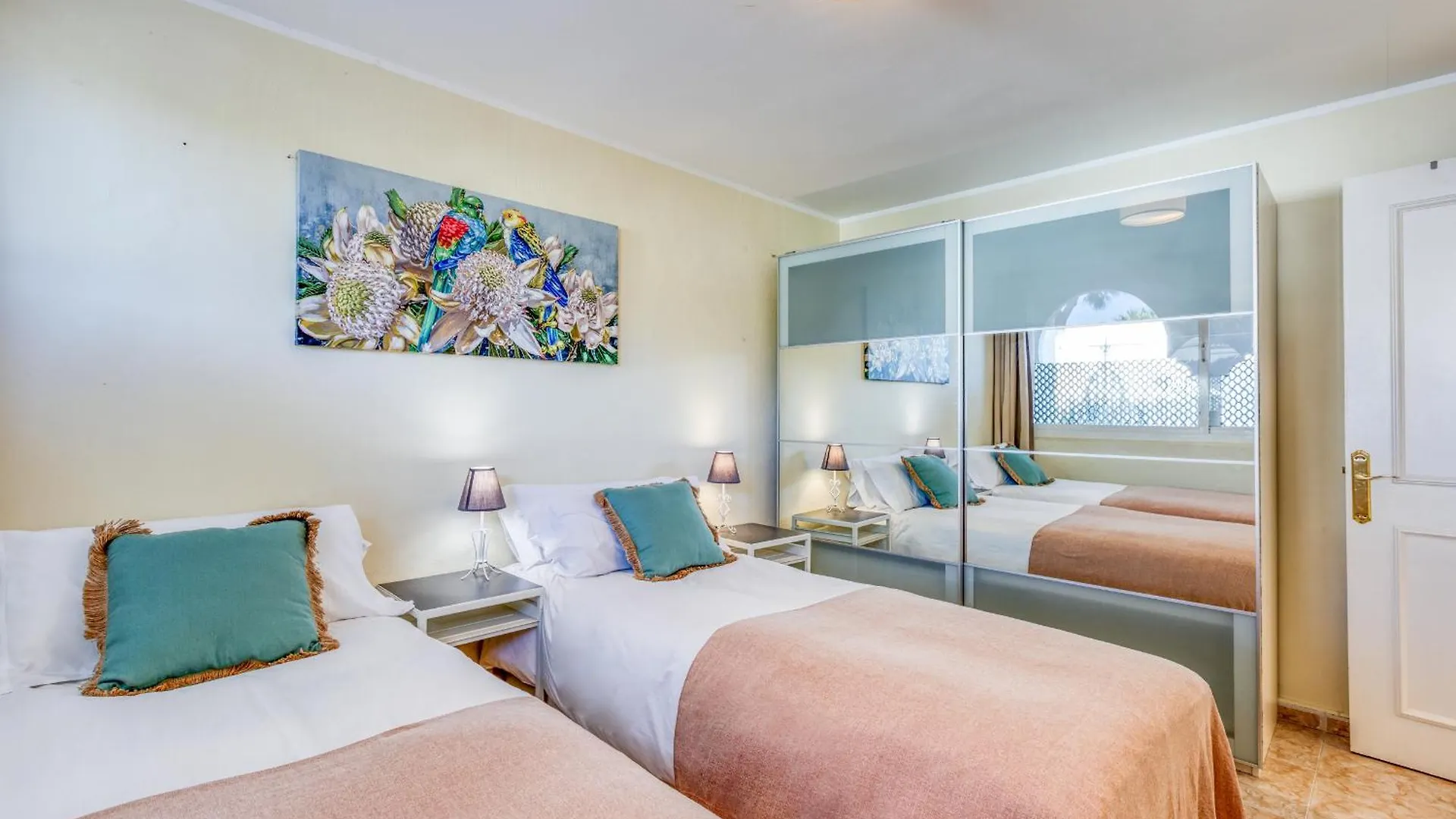 Life El Presidente Penthouse Pool View Apartment Estepona