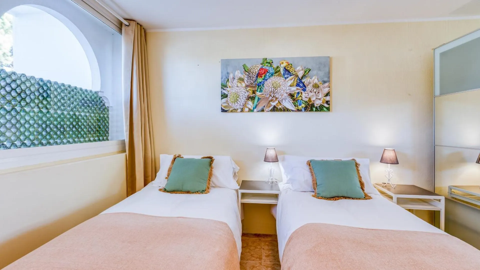 Life El Presidente Penthouse Pool View Apartment Estepona 0*,
